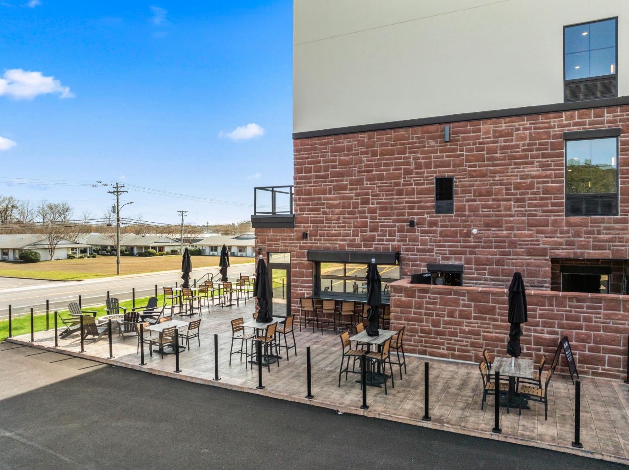 Cobblestone Hotel & Suites - Cullman Exterior photo